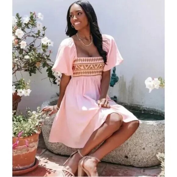Vici Mini Dress Pink S Emmy Embroidered Puff Sleeve NWOT - Picture 1 of 6
